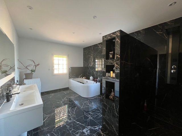 Maison ancienne - 130 m² - 4 pièces