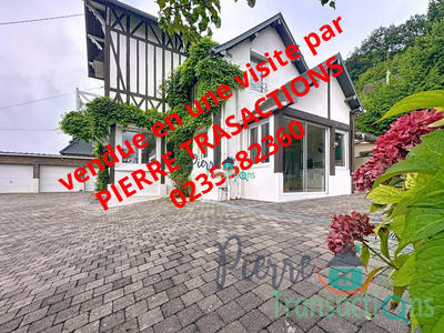 Maison - 147 m² - 5 pièces