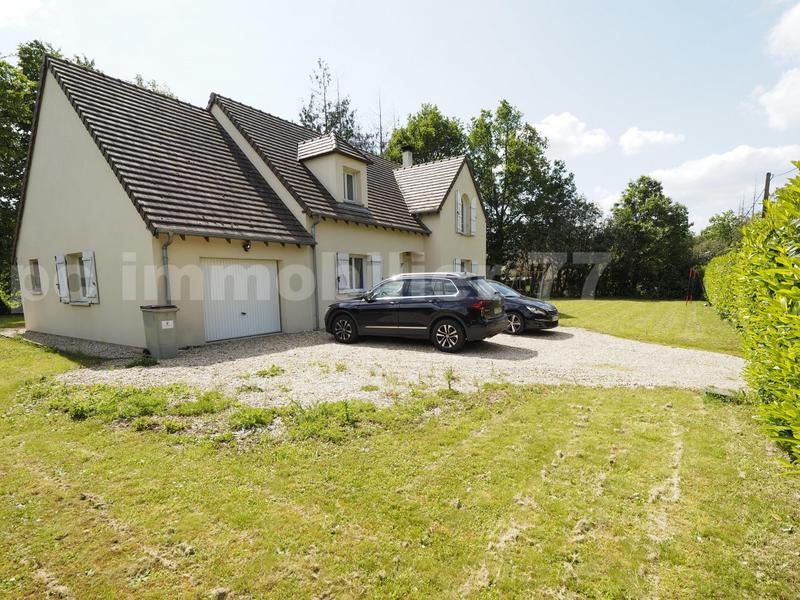 Maison de village - 157 m² - 6 pièces