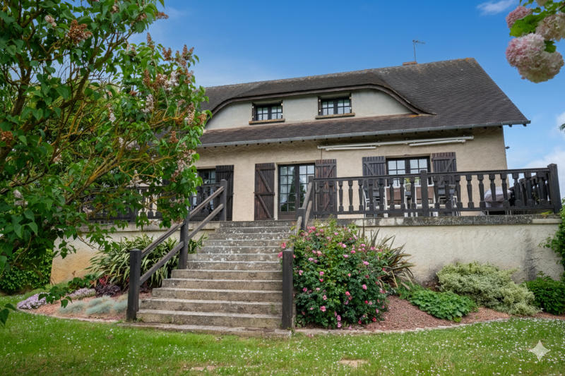 Maison - 170 m² - 6 pièces