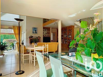 Maison - 227 m² - 8 pièces