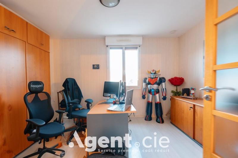 Maison - 178 m² - 6 pièces