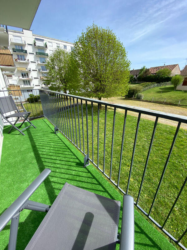 Appartement - 81 m² - 3 pièces