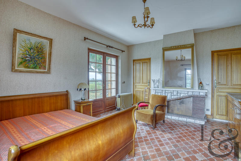 Maison - 225 m² - 5 pièces