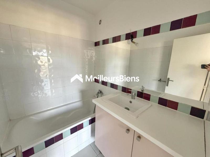 Appartement - 81 m² - 5 pièces
