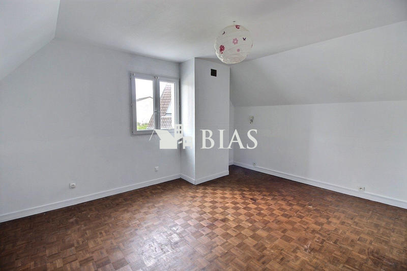 Maison - 115 m² - 4 pièces