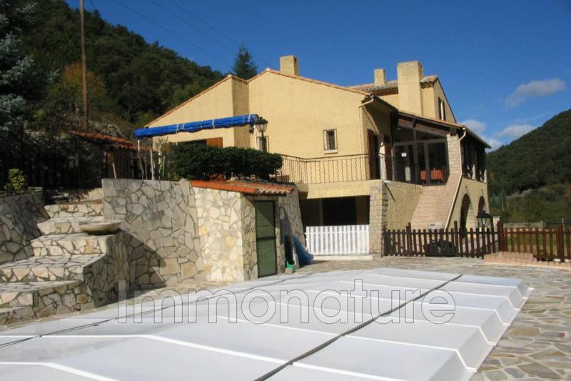 Maison - 165 m² - 10 pièces