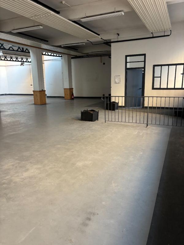 Local d'activité / Entrepôt - 485 m² - 3 pièces