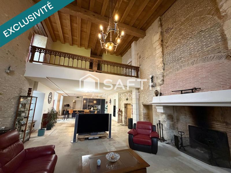 Maison - 270 m² - 7 pièces