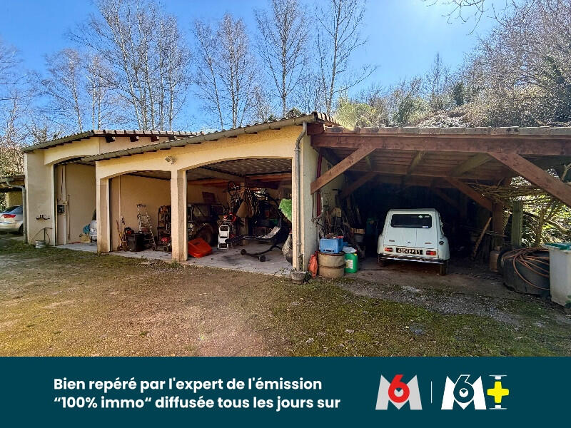 Maison - 260 m² - 11 pièces