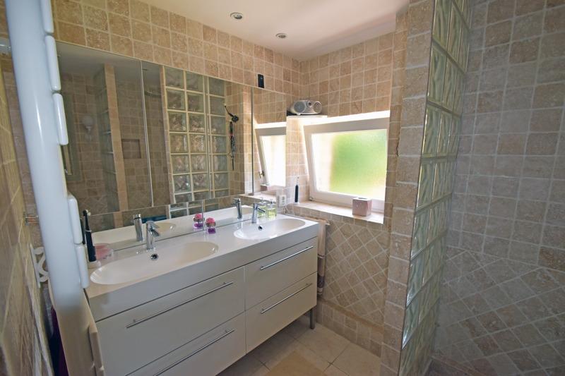 Maison - 143 m² - 7 pièces