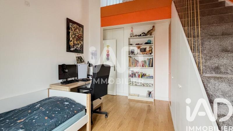 Maison - 187 m² - 8 pièces