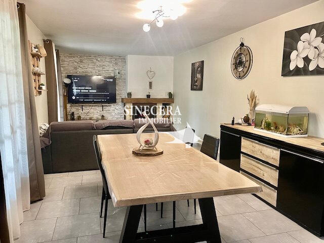 Maison - 104 m² - 3 pièces