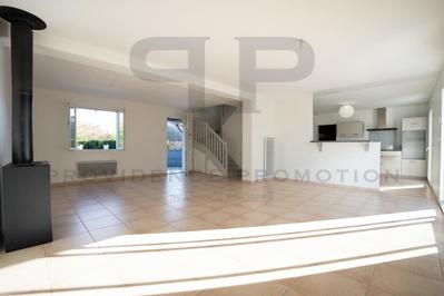 Maison - 147 m² - 6 pièces
