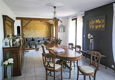 Maison - 190 m² - 8 pièces