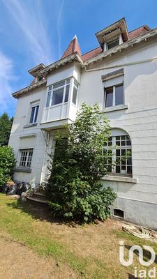 Maison - 197 m² - 10 pièces