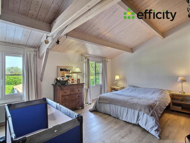 Maison - 234 m² - 6 pièces