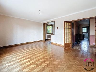 Maison - 167 m² - 8 pièces