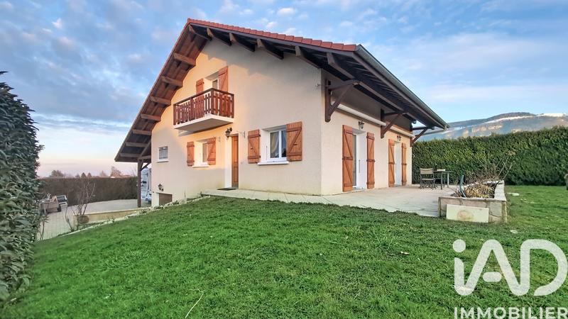 Maison - 180 m² - 5 pièces