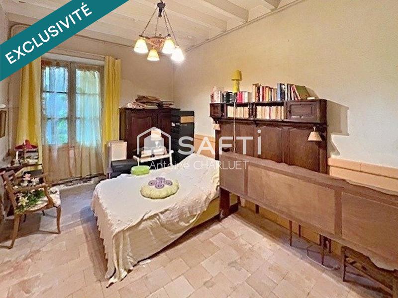 Maison - 410 m² - 11 pièces