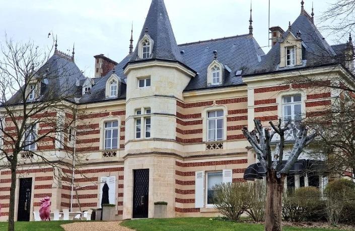 Manoir - 470 m² - 10 pièces