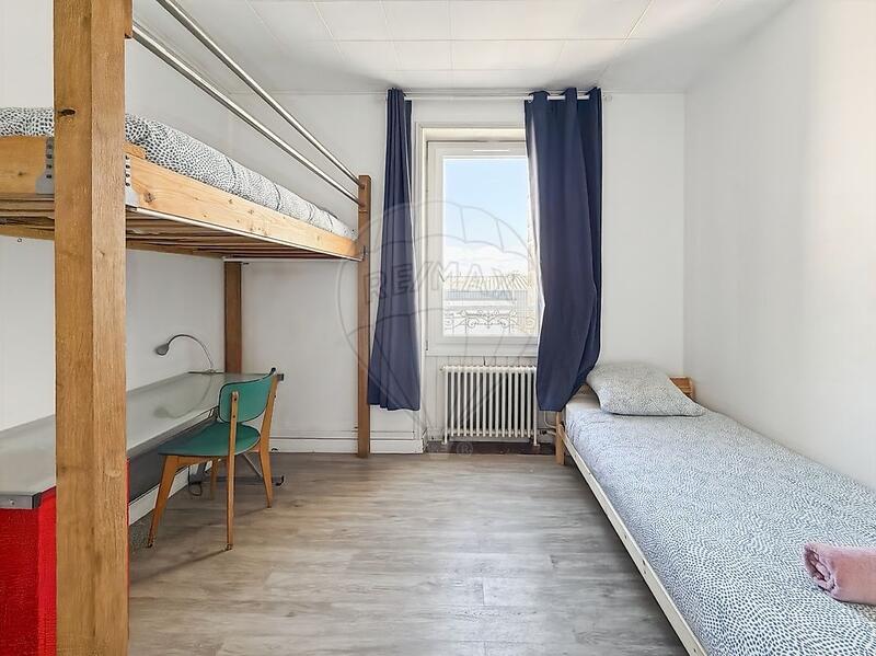 Maison - 178 m² - 8 pièces