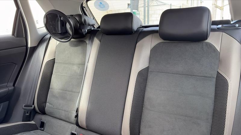 Volkswagen Polo 1.0 Tsi 95 Carat - 5 places