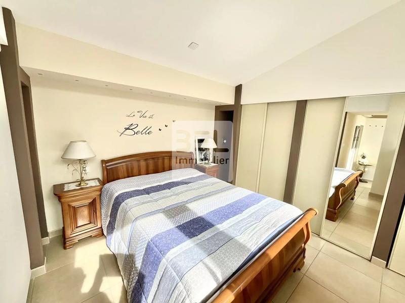 Maison - 105 m² - 4 pièces