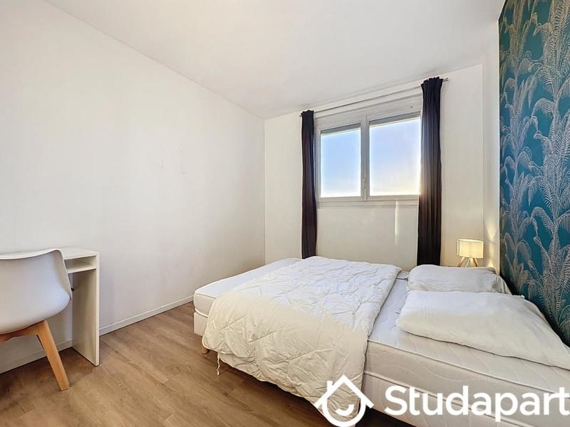 Chambre - 10 m² - 1 pièce