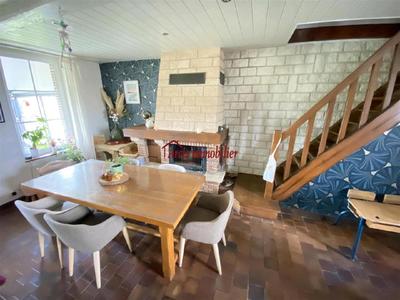 Maison - 180 m² - 10 pièces