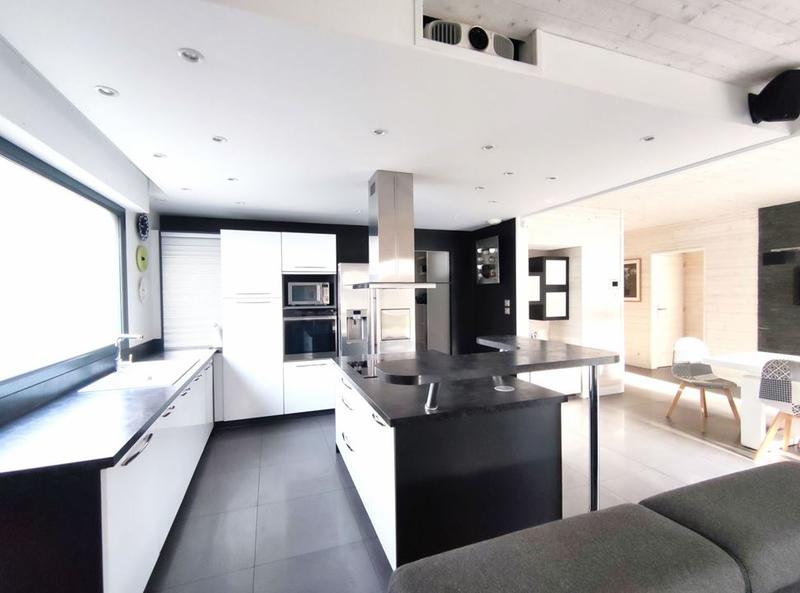 Maison traditionnelle - 154 m² - 7 pièces