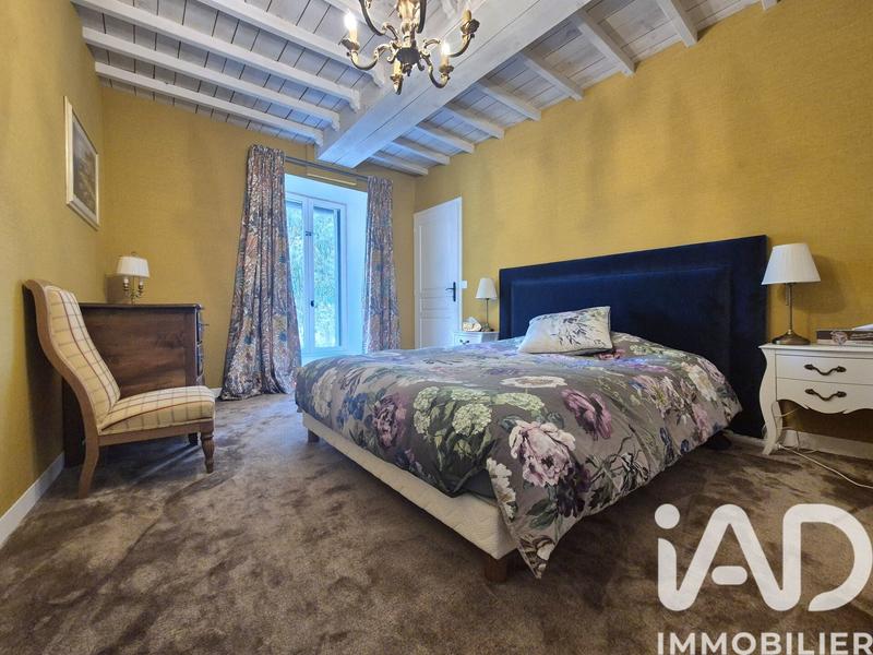 Maison - 291 m² - 10 pièces