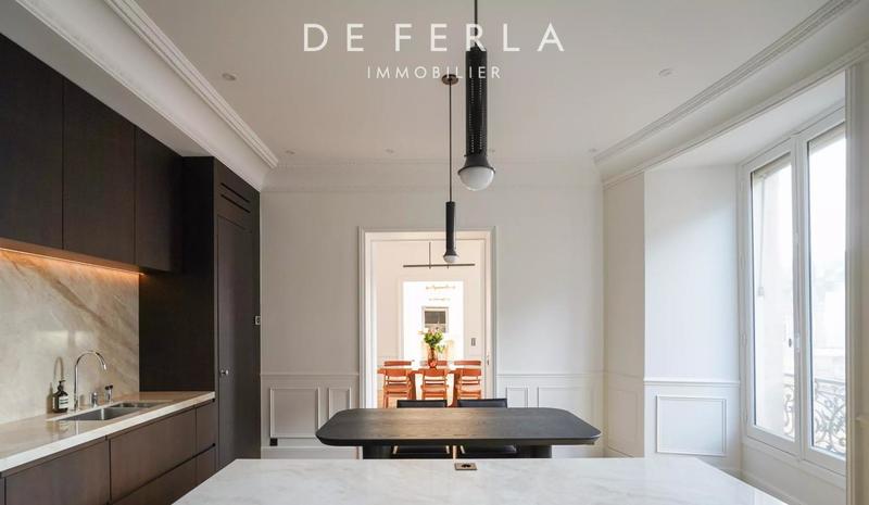 Appartement - 225 m² - 5 pièces