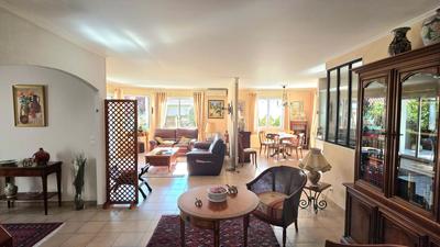 Maison - 148 m² - 5 pièces