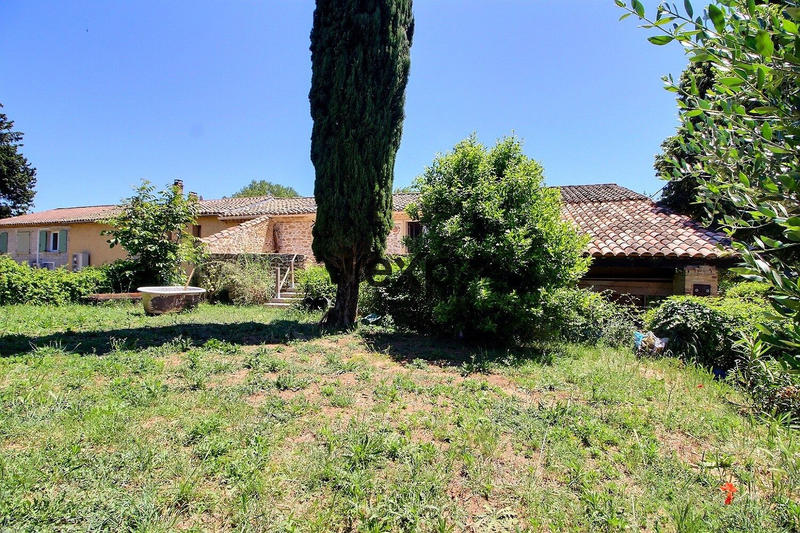 Mas - 205 m² - 5 pièces