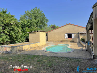 Maison - 211 m² - 9 pièces