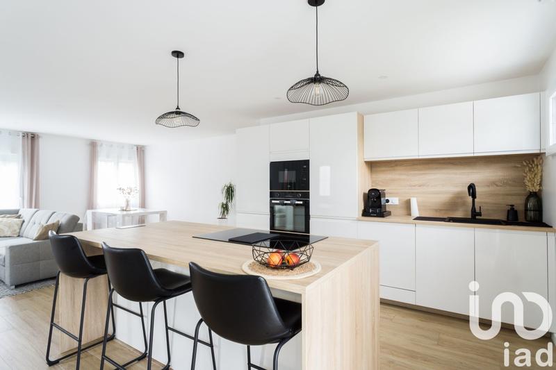 Maison - 95 m² - 4 pièces