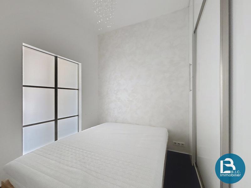 Appartement - 60 m² - 2 pièces