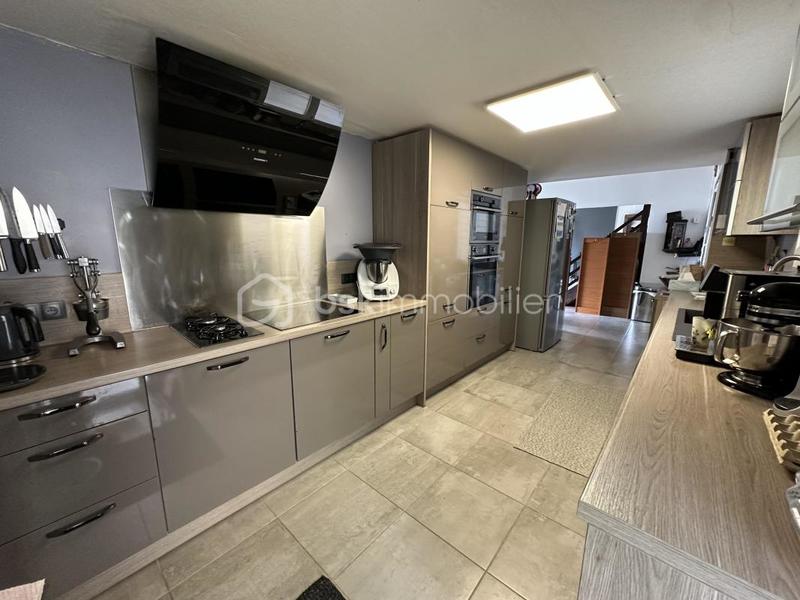 Maison ancienne - 180 m² - 7 pièces