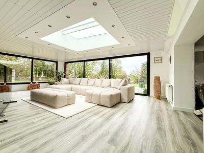 Maison - 186 m² - 7 pièces