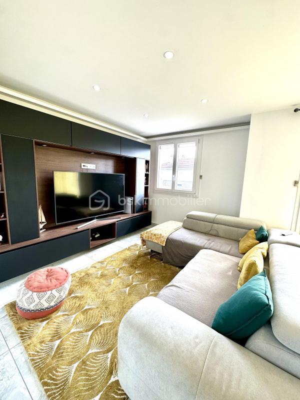 Maison - 110 m² - 4 pièces