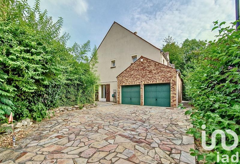 Maison - 203 m² - 8 pièces