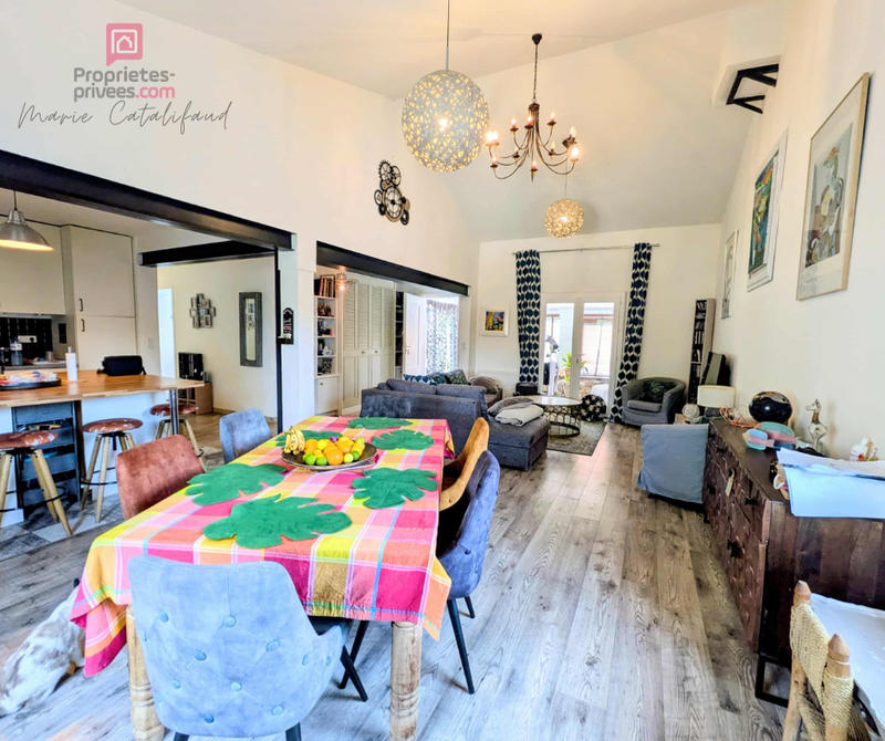 Maison - 120 m² - 5 pièces