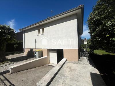 Maison - 93 m² - 4 pièces