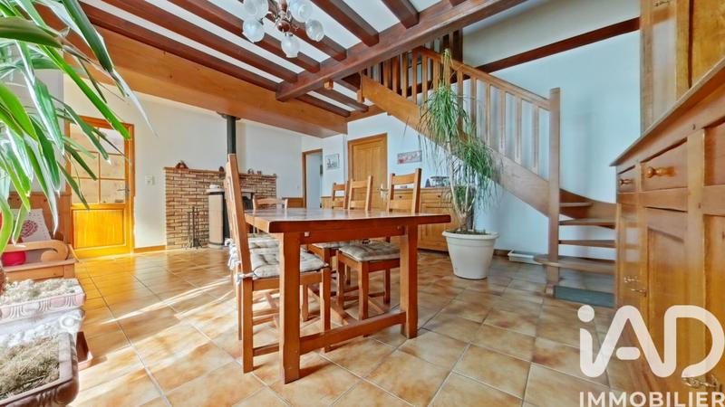 Maison - 217 m² - 6 pièces