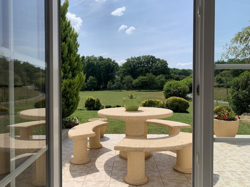 Maison - 245 m² - 6 pièces