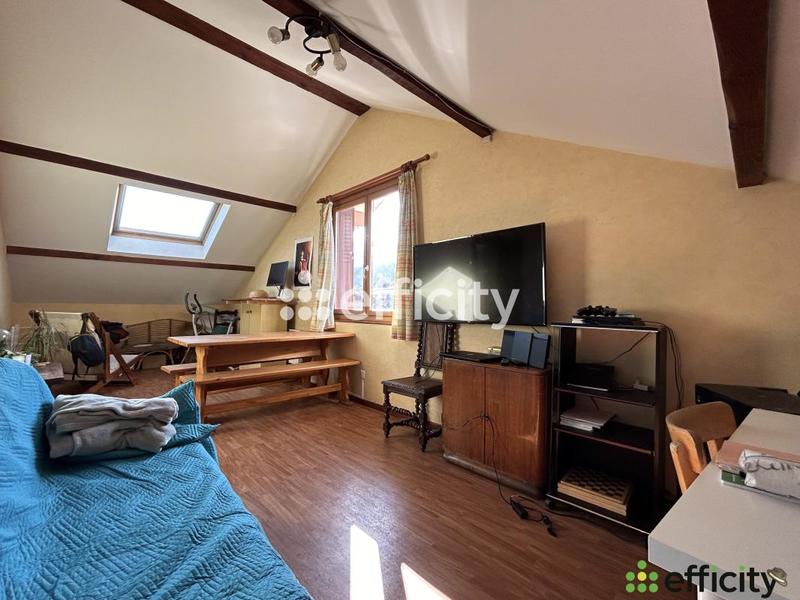 Maison - 219 m² - 10 pièces