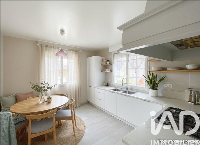 Maison - 96 m² - 4 pièces