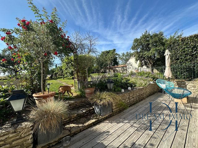 Maison - 288 m² - 13 pièces