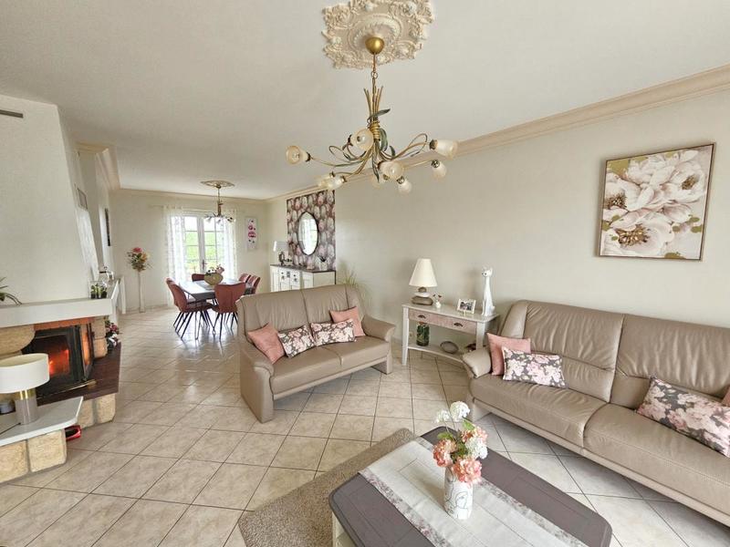 Maison - 131 m² - 6 pièces